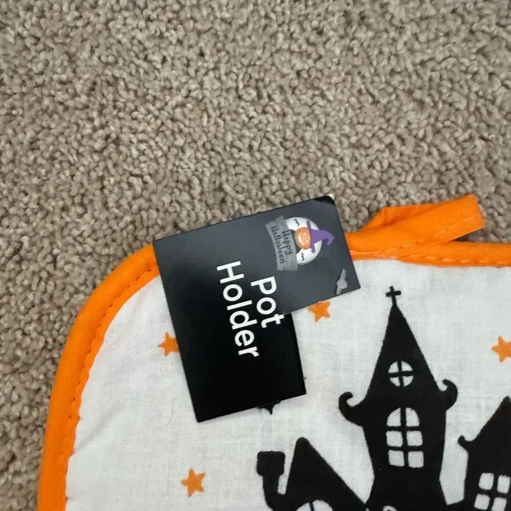 NWT 3 Piece Set Halloween Haunted House 2 Kitchen Towels & 1 Pot Holder Bats